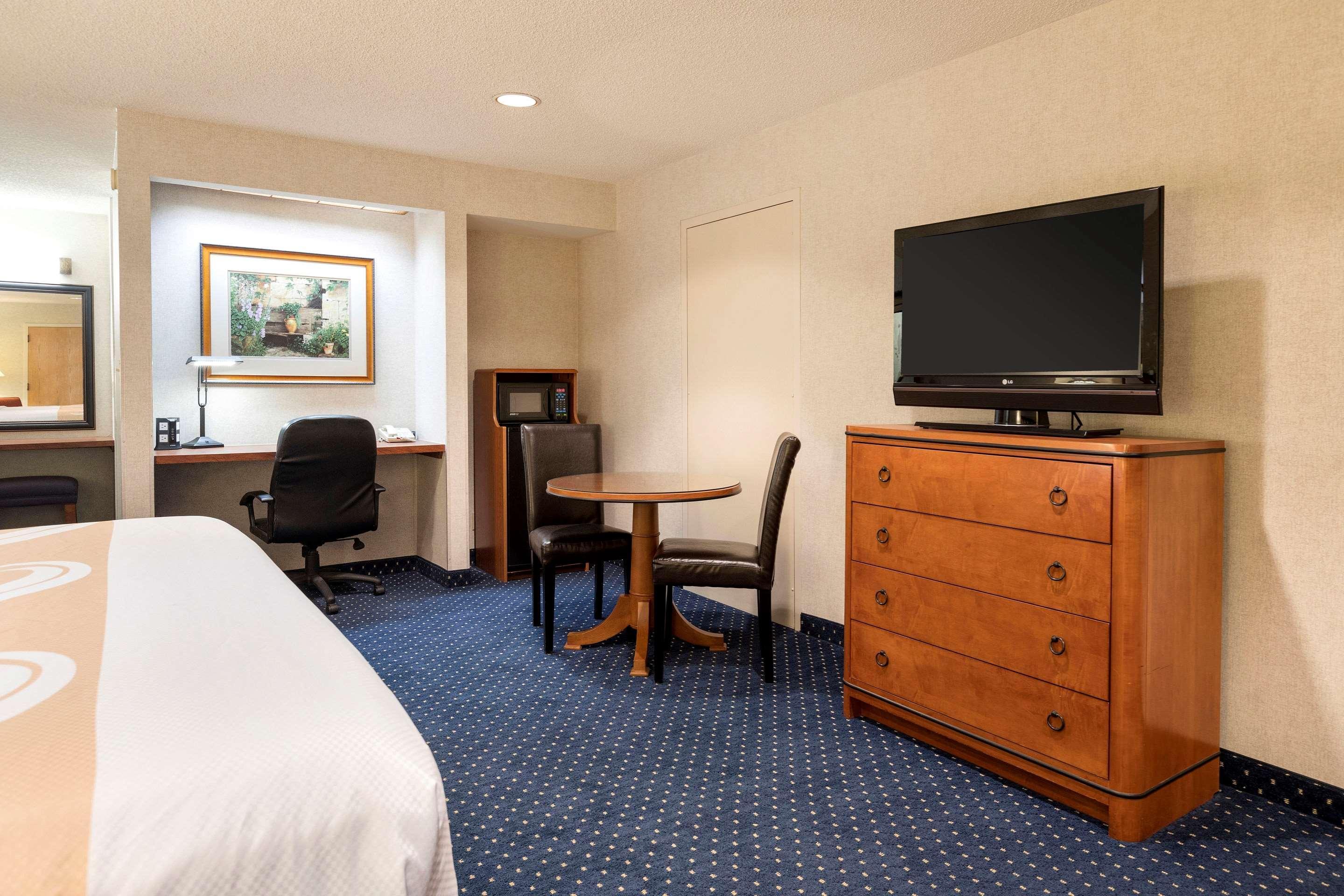 Quality Inn Auburn Hills - Detroit North Exteriér fotografie